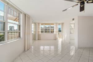 251 174th St, Sunny Isles Beach, FL 33160, Sold 02/10/25