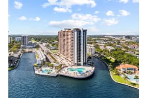 1800 Ne 114th St 811, Miami