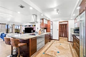 1800 NE 114th St APT 811, Miami, FL 33181, - MLS#A11691001