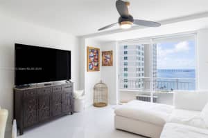 770 Claughton Island Dr, Miami, FL 33131, Sold 12/10/24