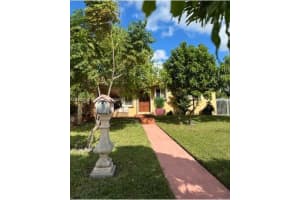 981 W 53rd St, Hialeah, FL 33012, Sold 03/12/25