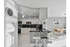 200 Diplomat Pkwy 721 Hallandale Beach, FL 33009 - MLS#A11691227