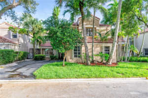 10321 NW 11th Ct, Plantation, FL 33322, Sold 02/13/25
