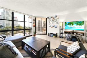 1901 Brickell Ave B711, Miami