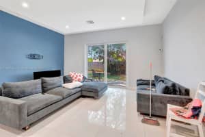 5860 SW 39th Ct, Davie, FL 33314, Sold 01/10/25