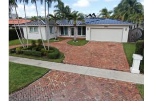 2055 Arch Creek Dr, North Miami, FL 33181, Sold 07/16/25