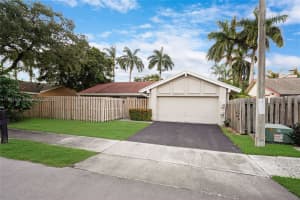 24 Forest Cir, Hollywood, FL 33026, Sold 03/19/25