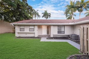24 Forest Cir, Hollywood, FL 33026, Sold 03/19/25