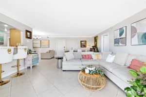 2715 N Ocean Blvd APT 3A, Fort Lauderdale, FL 33308, - MLS#A11691545