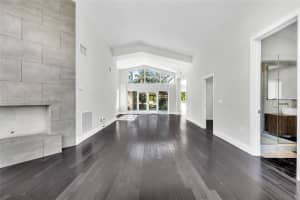 20120 NE 25th Ct, Miami, FL 33180, Sold 01/08/25