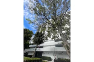 Bay Country Club, 17720 N Bay Rd APT 901, Sunny Isles Beach, FL 33160, - MLS#A11691818