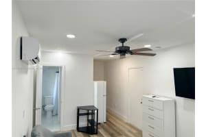 1691 Ne 177th St B North Miami Beach, FL 33162 - MLS#A11691835