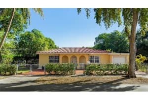800 NE 129th St, North Miami, FL 33161, Sold 04/14/25