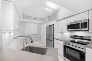 3225 NE 184th St, Aventura, FL 33160, - MLS#A11691842