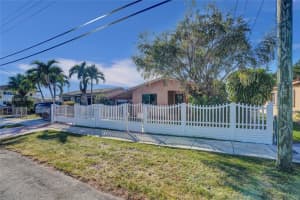 3710 SW 89th Ave, Miami, FL 33165, Sold 04/29/25