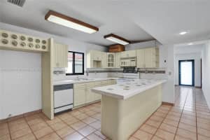 3710 SW 89th Ave, Miami, FL 33165, Sold 04/29/25