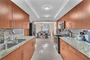 933 W 80th Pl, Hialeah, FL 33014, Sold 02/20/25