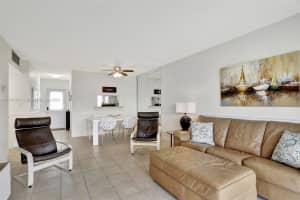 3501 NW 47th Ave APT 504, Lauderdale Lakes, FL 33319, - MLS#A11691966