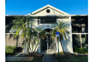 933 NE 199th St, Miami, FL 33179, Sold 01/10/25