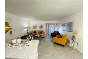 933 NE 199th St, Miami, FL 33179, Sold 01/10/25