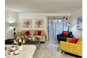 933 NE 199th St, Miami, FL 33179, Sold 01/10/25