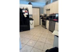 799 NE 39th St, Oakland Park, FL 33334, Sold 01/10/25