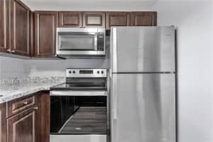 5820 NW 17th Pl APT 112, Sunrise, FL 33313, - MLS#A11692176