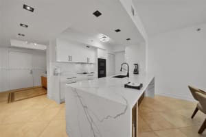 1830 S Ocean Dr APT 4704, Hallandale Beach, FL 33009, - MLS#A11692239