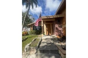 21806 SW 98th Pl, Cutler Bay, FL 33190, Sold 02/13/25