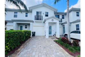 6987 Pines Cir, Coconut Creek, FL 33073, Sold 02/18/25