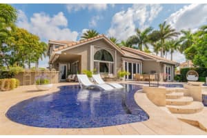 17832 Nw 15th Ct, Pembroke Pines