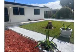 4787 E 8th Ct, Hialeah