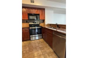 2600 N University Dr, Hollywood, FL 33024, Sold 01/16/25