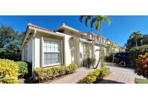7951 NW 20th St, Pembroke Pines, FL 33024, Sold 01/17/25