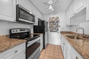 17000 Ne 14th Ave 301, North Miami Beach