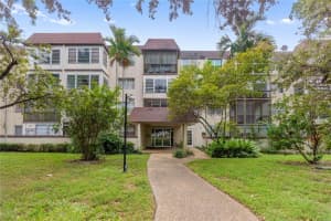 1681 Nw 70th Ave 204, Plantation