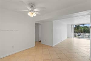 7100 NW 17th St APT 219, Plantation, FL 33313, - MLS#A11692642