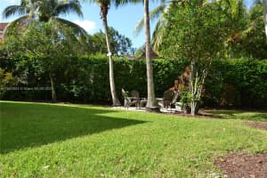 4074 Palm Pl, Weston, FL 33331, Sold 12/26/24