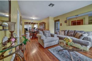 6525 Mayo St, Hollywood