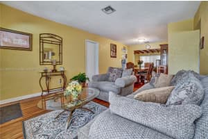 6525 Mayo St Hollywood, FL 33023 - MLS#A11692670