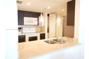 The Grand Doubletree, 1717 N Bayshore Dr a 1253, Miami, FL 33132, Sold 09/08/25