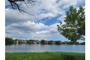 671 NE 195th St APT 122E, Miami, FL 33179, - MLS#A11692764