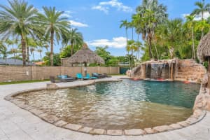 10735 SW 34th St, Miami, FL 33165, Sold 03/17/25