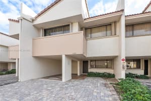 1601 Cypress Pointe Dr, Coral Springs, FL 33071, Sold 04/10/25