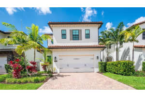 11843 SW 13th Ct, Pembroke Pines, FL 33025, Sold 04/03/25