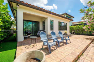 11843 SW 13th Ct, Pembroke Pines, FL 33025, Sold 04/03/25
