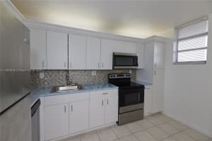 2903 N Miami Beach Blvd 806, North Miami Beach