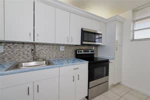 806 N Miami Beach Blvd, North Miami Beach, FL 33162, - MLS#A11692918