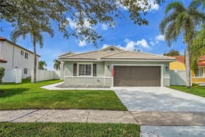 760 SW 164th Ave, Pembroke Pines, FL 33027, Sold 12/26/24