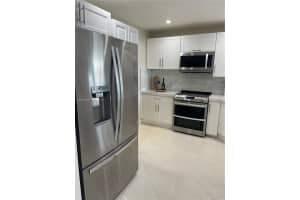 7651 NW 14th St, Pembroke Pines, FL 33024, Sold 04/01/25